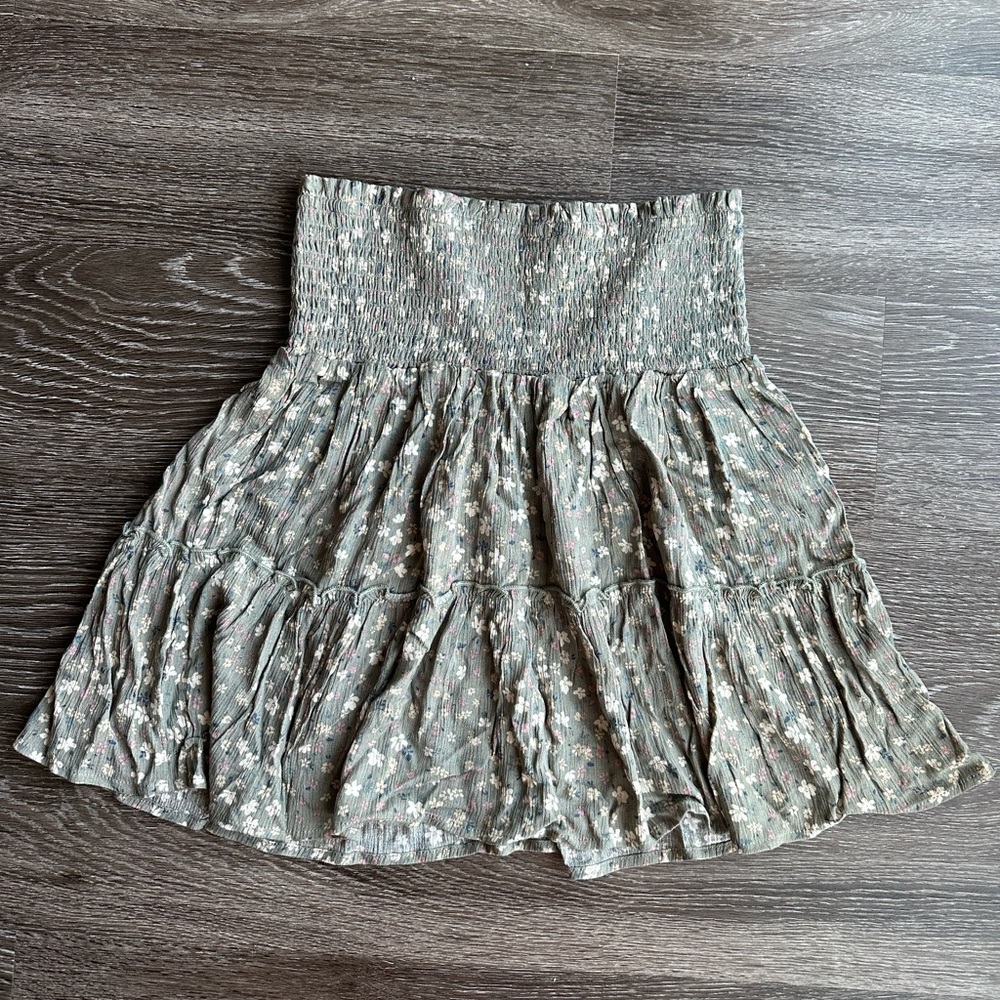 NWT- Hippie Rose floral smocked skirt